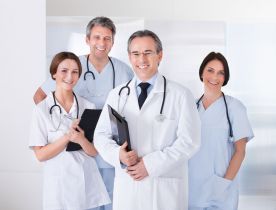 Rozwijanie umiejętności miękkich personelu medycznego: klucz do lepszej opieki zdrowotnej